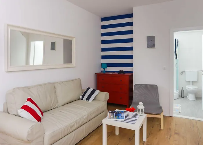 Apartment Karmen - Comfort One-bedroom With Terrace Marine *