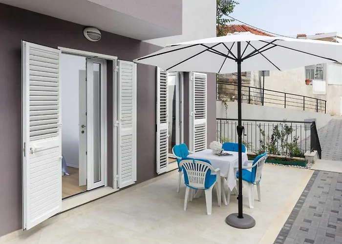 Karmen - Comfort One-bedroom With Terrace Marine * Dubrovnik